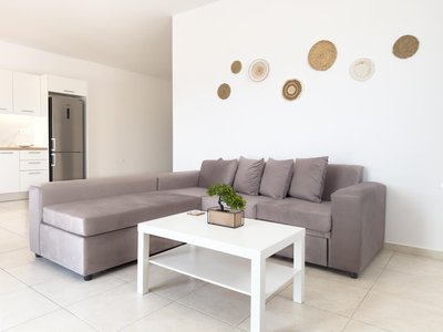 Thanos' seaside suite