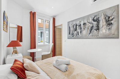1 chambres , 131 rue d'antibes