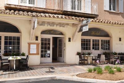 Brit Hotel Confort Le Revest Sainte-Maxime