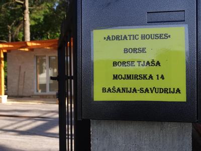 Adriatic Houses Borse