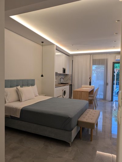 Nirea Studio II