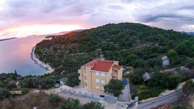 Vila Tatinja