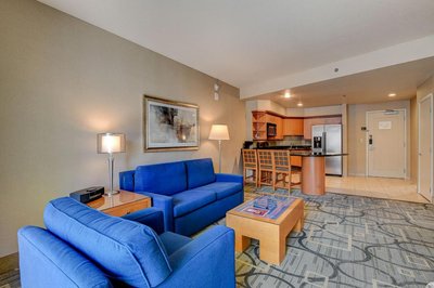 The Lapis Suite at Platinum Hotel 5 MIN WALK TO F1 KOVAL ZONE ENTRANCE