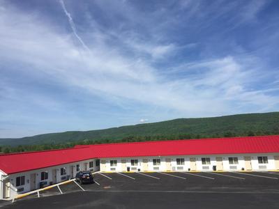 Apple Inn and Suites Cooperstown Area