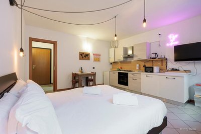 BGY Airport And Bedroom