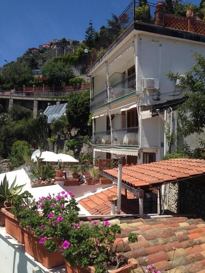 Villa Greta Hotel Rooms & Suites