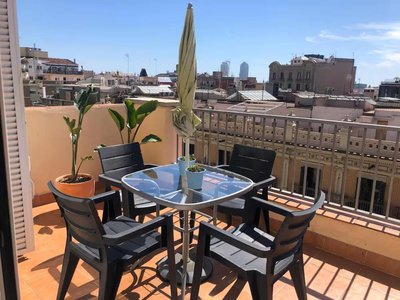 Attic with terrace Barcelona center