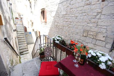 Tragurium & Salona Apartments