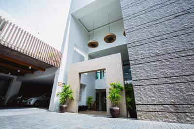 KC Beach Club & Pool Villas