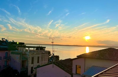 Sunset Lake View with private terrace - Italian Homing