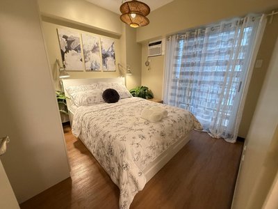 Aesthetic Cozy Modern Condo Apartment