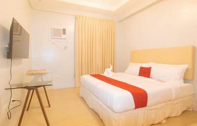 RedDoorz at Zenova Hotel