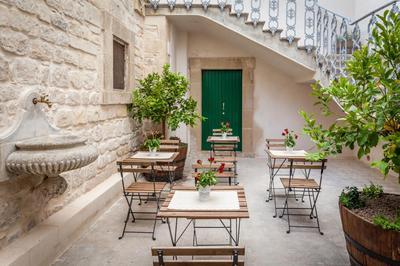 Palazzo Montalbano