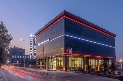 Bulton Hotel Airport