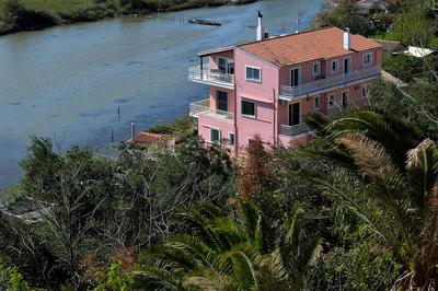 Anna's Apartments and Studios - Planespotter's Paradise!!!