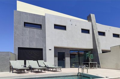 VillasRoyale Rex - no steps, easy access, heated pool & BBQ