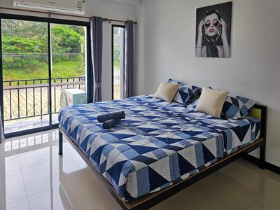 Norn nee Na Khao Kho นอน นี่ นะ เขาค้อ