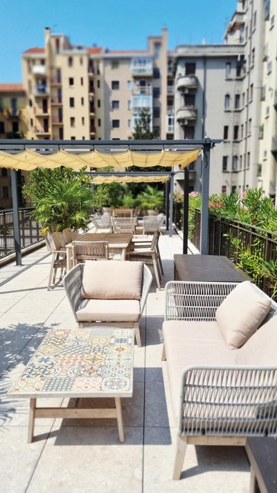 Vytalea - Trilocale moderno con patio e doppi servizi, vicino M4 - Modern apartment 2-Bedroom with Patio & Two Bathrooms, near Metro M4