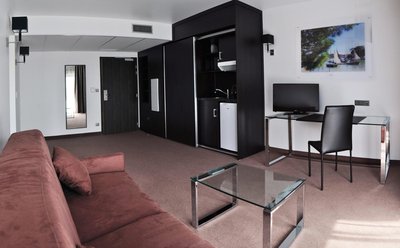 Golden Tulip Pornic Suites- Appart Hotel