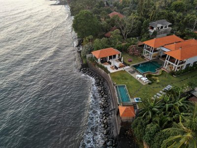 Seaside Oceana Suites by Mahaprana