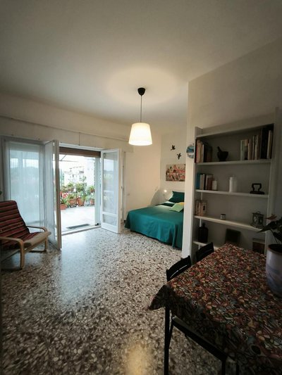 Una Terrazza tra Fiori e Cielo