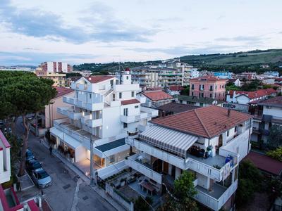 Manè Boutique Hotel