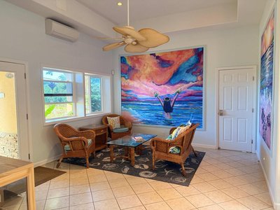 Maui B&B - 3 Ensuite Rooms - Steps from Beach w AC, a hotel in Napili, Hawaii