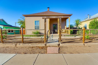 Walkable Location, Fenced Yard: Wickenburg Home!