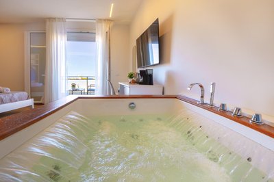 Valenza Exclusive Suites & Rooms