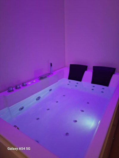 Luxury Suites Glory Tower