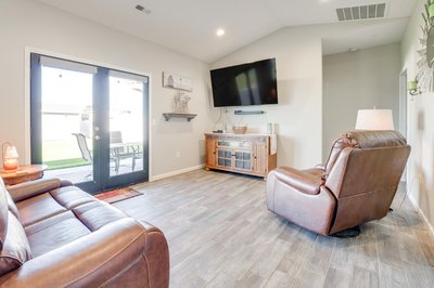 Walk to Moses Lake! Family Home w/ Fenced Yard