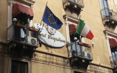 Hotel Sangiuliano 132 centro storico Catania