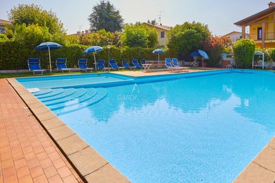 Sunshine Apt - 350m dal Lago con Piscina
