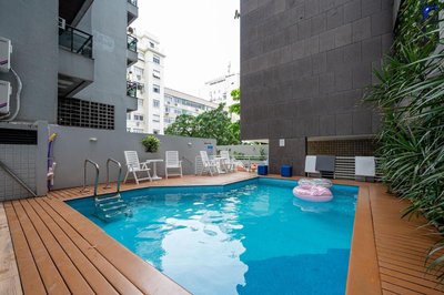 Swimming pool, sauna, and gym on Arpoador