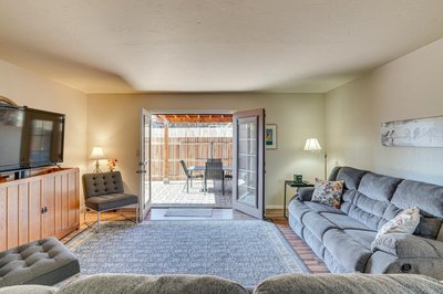 5 Mi to Dtwn: Tucson Townhome w/ Pool Access!
