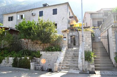 Captain's House in Dobrota