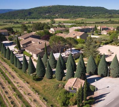 Hôtel Carcarille Restaurant Le C