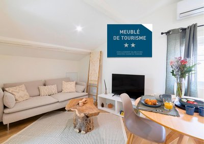 Belvédère Nîmois Appartement avec véranda et vue sur les toits centre-ville