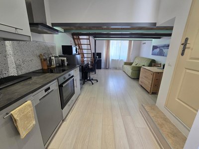 Studio cosy avec mezzanine & parking 2min Walibi