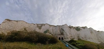 L'échappée Belle face aux Falaises