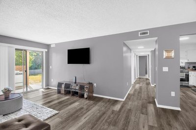 Modern 3BR 2 bathroom Near High Point University & Market Sleeps 6