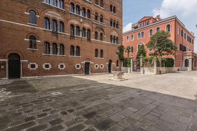 The Venetian Penthouse