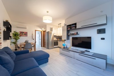 Sanuk House