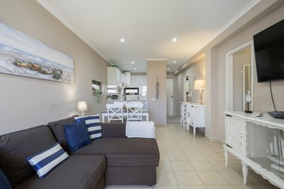 Forte Beach Retreat - 2BR Apartment with Terrace & AC