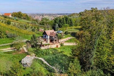 Nature Lodge With Sauna and Hot Tub - Happy Rentals