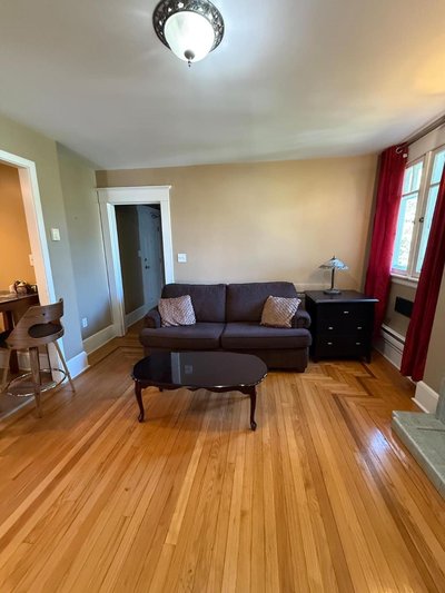 Midstream Manor 1BR Parking WiFi