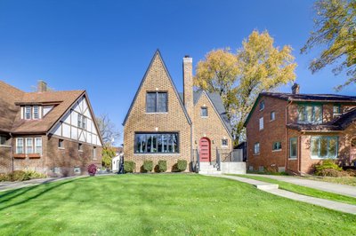 Pet Friendly! Near Casinos & Lake Michigan Beaches