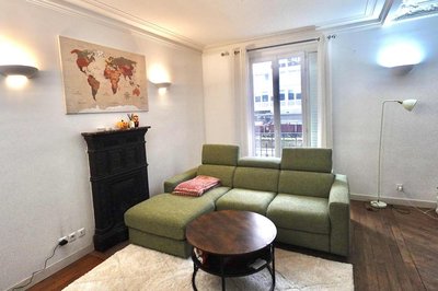 Comfort Parisian Room and Sofa Bed 1 min to Metro M4 & T3A