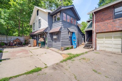 7 Mi to Cuyahoga Valley NP: Walkable Apt!