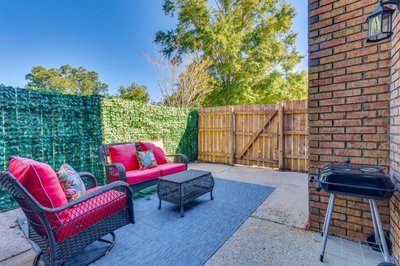 Pensacola Condo w/ Patio by Hospitals & Dining